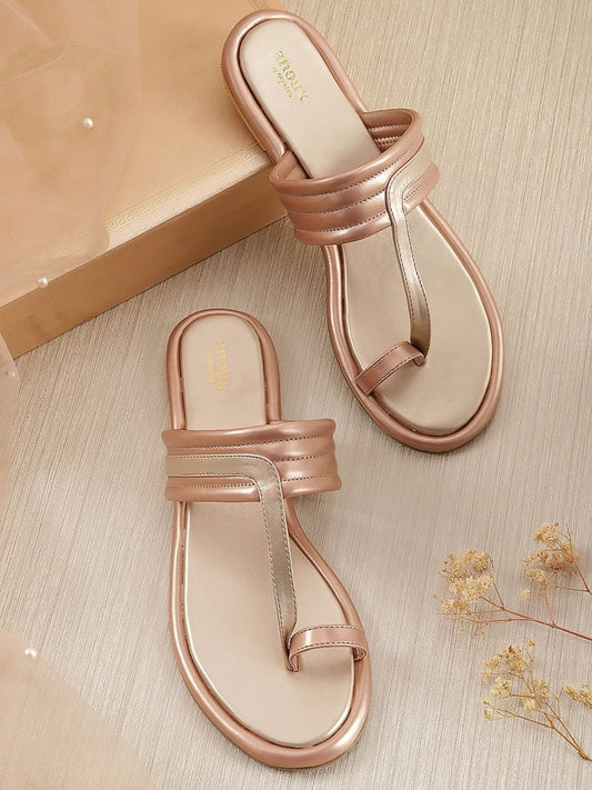 Dhiyona AK Women Striped Ethnic One Toe Flats