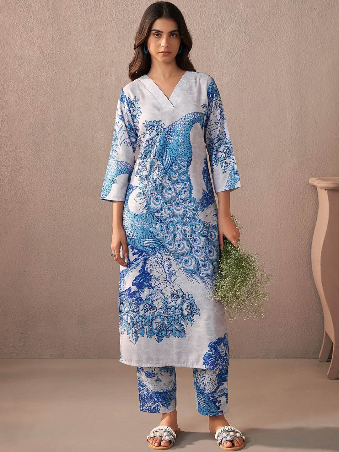 Women Floral Printed Regular Kurta with Trousers