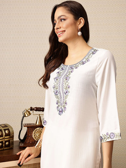 Dhiyona PD Women Floral Embroidered Regular Jashn Kurta with Trousers & With Dupatta