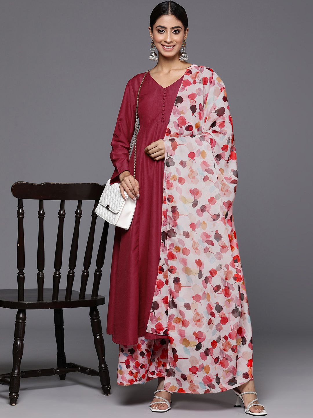 Dhiyona VA Women'sV-Neck Anarkali Kurta with Trousers & Dupatta