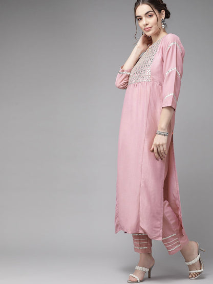 Dhiyona VA Women'sRich Mauve And Silver Embroidered Kurta Set