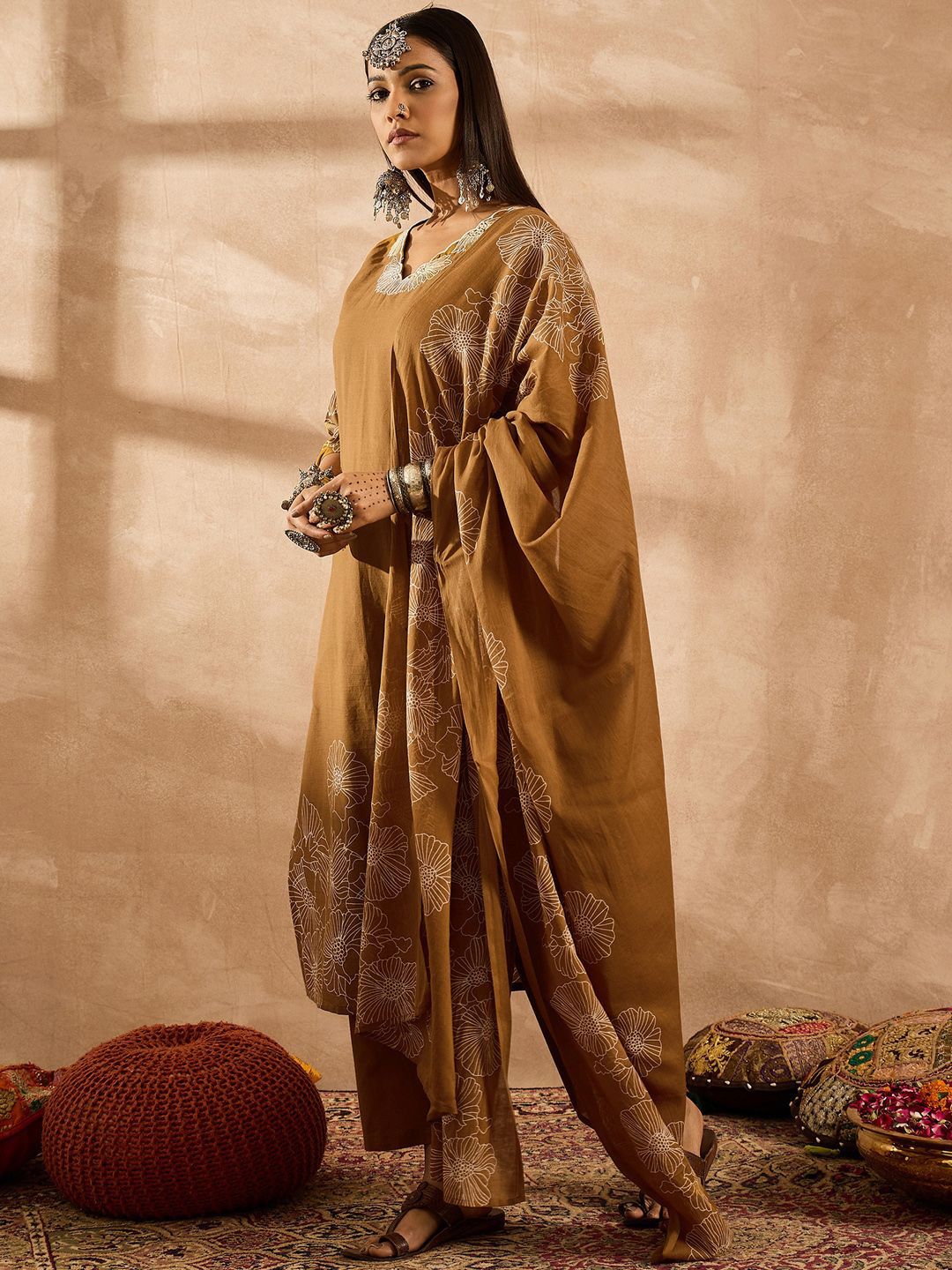 Dhiyona IE Women Floral Embroidered Regular Sequinned Pure Cotton Kurta with Trousers & With Dupatta