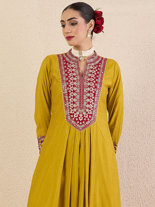 Women Solid Embroidered Kurta with Pyjama