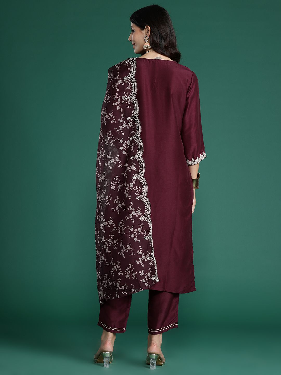 Women Floral Embroidered Thread Work Kurta with Trousers & Dupatta