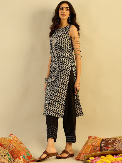 Dhiyona IE Women Floral Printed Indie Prints Kurta
