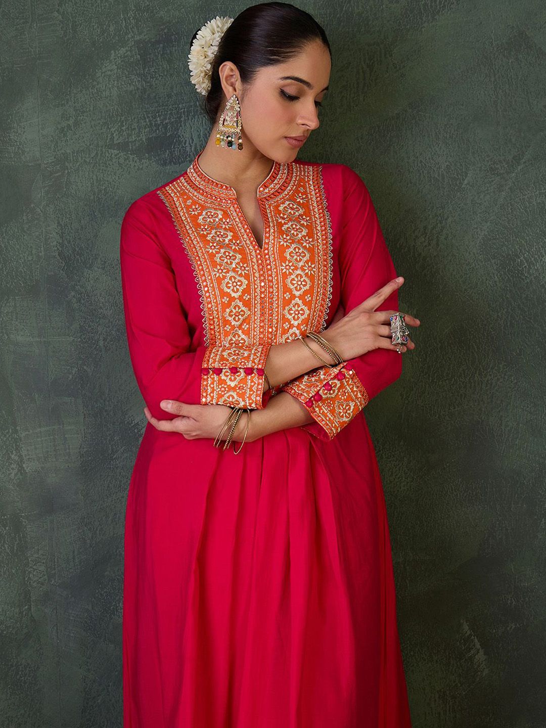 Dhiyona IE Embroidered Tunic With Trouser Co-Ords