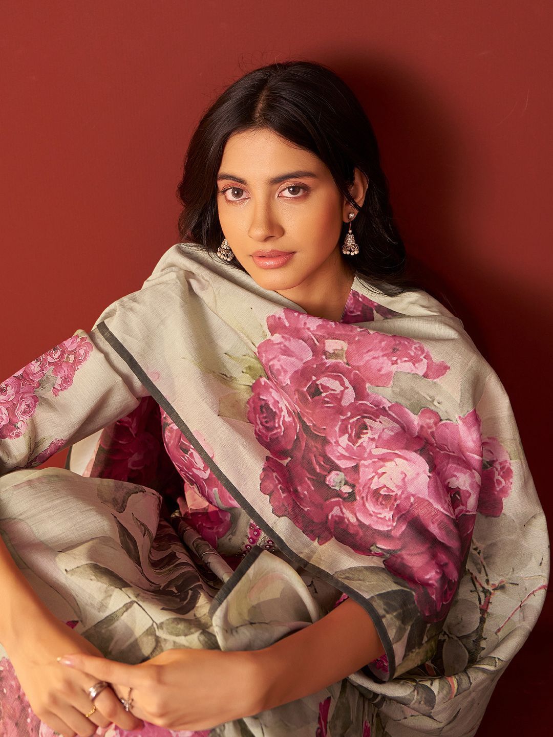 Dhiyona IE Women Floral Printed Kurta with Trousers & Dupatta