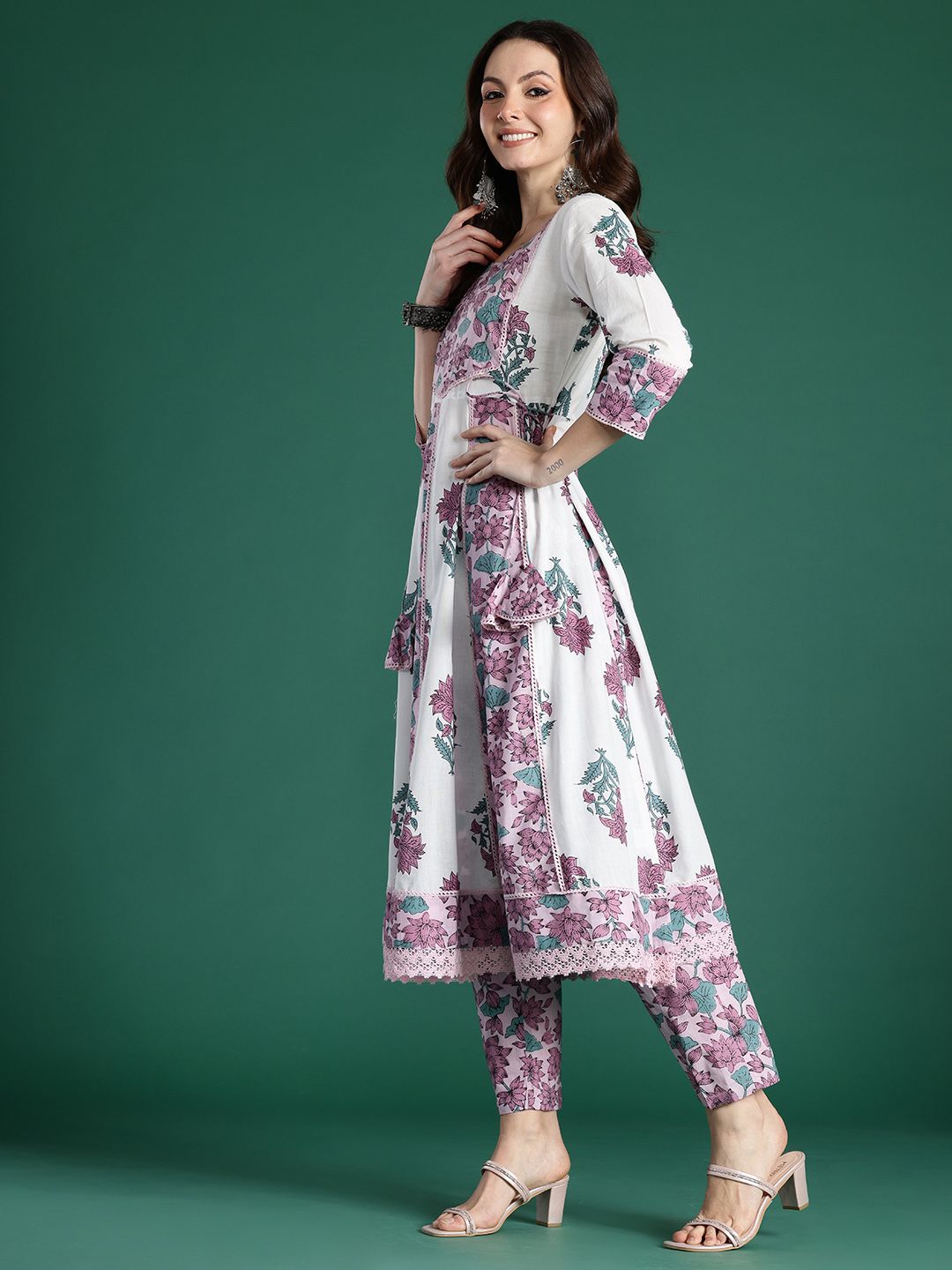 Women Floral Printed Pure Cotton Kurta with Trousers & With Dupatta