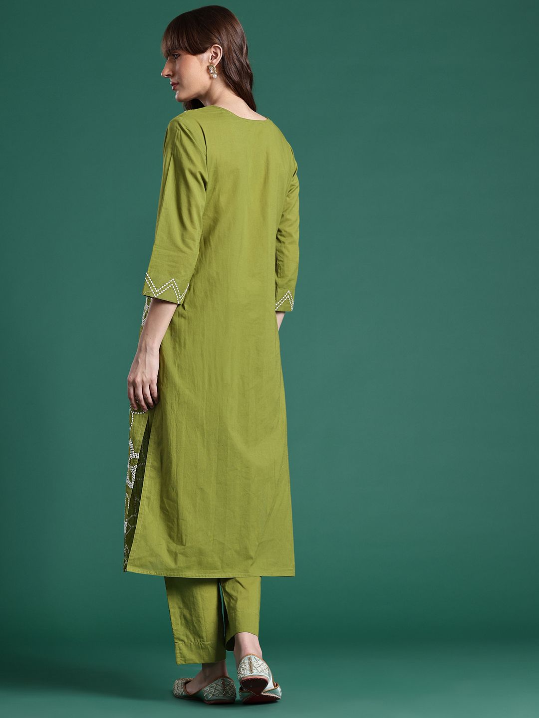 Floral Embroidered Thread Work Pure Cotton Kurta & Trousers