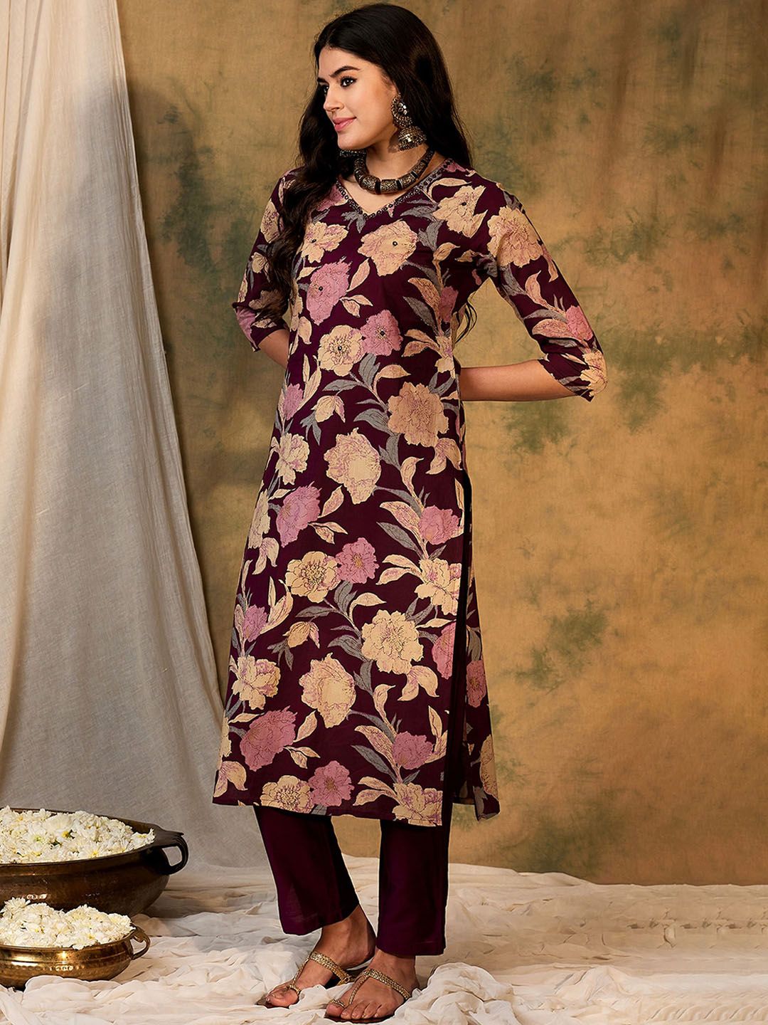 Dhiyona IE Floral Printed V-Neck Cotton Straight Kurta