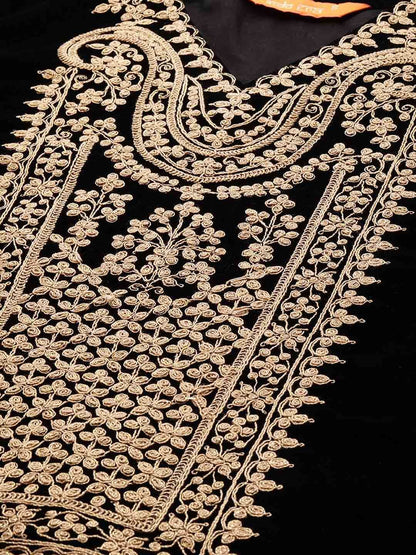 Floral Embroidered V-Neck Three-Quarter Sleeves Straight Velvet Kurta Set