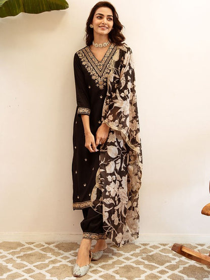 Women's Ethnic Motifs Embroidered Regular Thread Work Kurta with Salwar & Dupatta