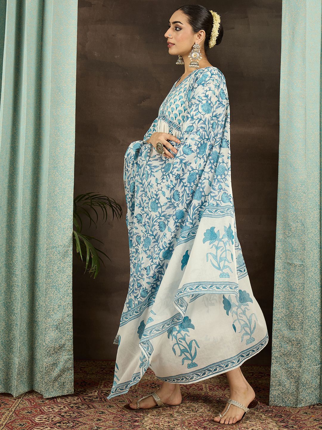 Dhiyona IE Floral Printed Empire Pure Cotton Kurta With Trousers & Dupatta