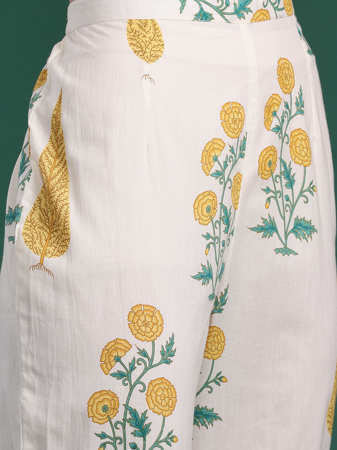 Dhiyona IE Floral Printed Regular Pure Cotton Kurta with Trousers & With Dupatta
