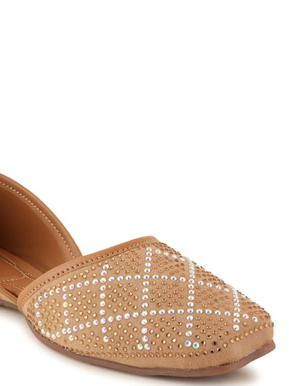 Dhiyona AK Embellished Mojaris