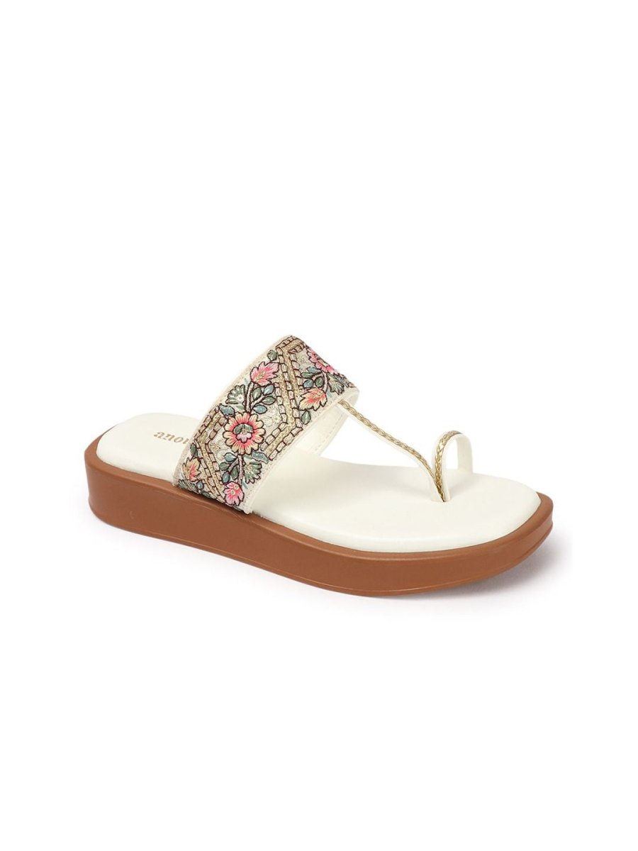 Dhiyona AK Women Embellished Ethnic Open Toe Flats