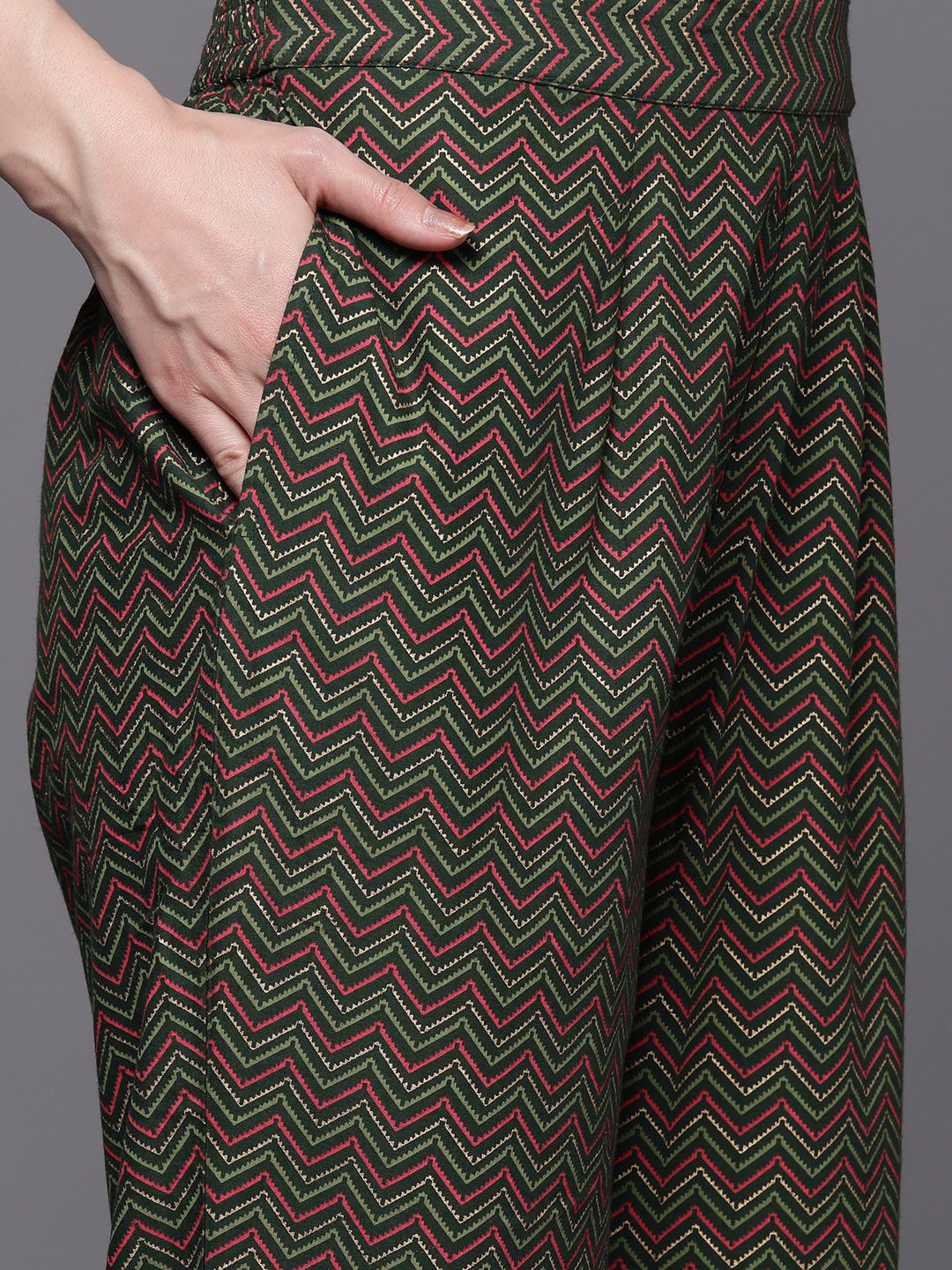 Women Green Ethnic Motifs Printed Gotta Patti Kurta with Trousers & With Dupatta