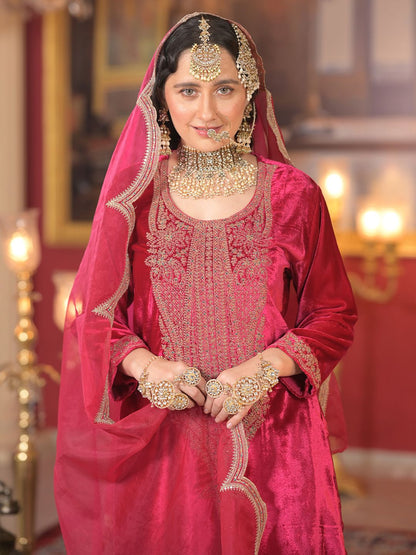 Ethnic Motifs Embroidered Sequinned Velvet Kurta With Trousers & Dupatta