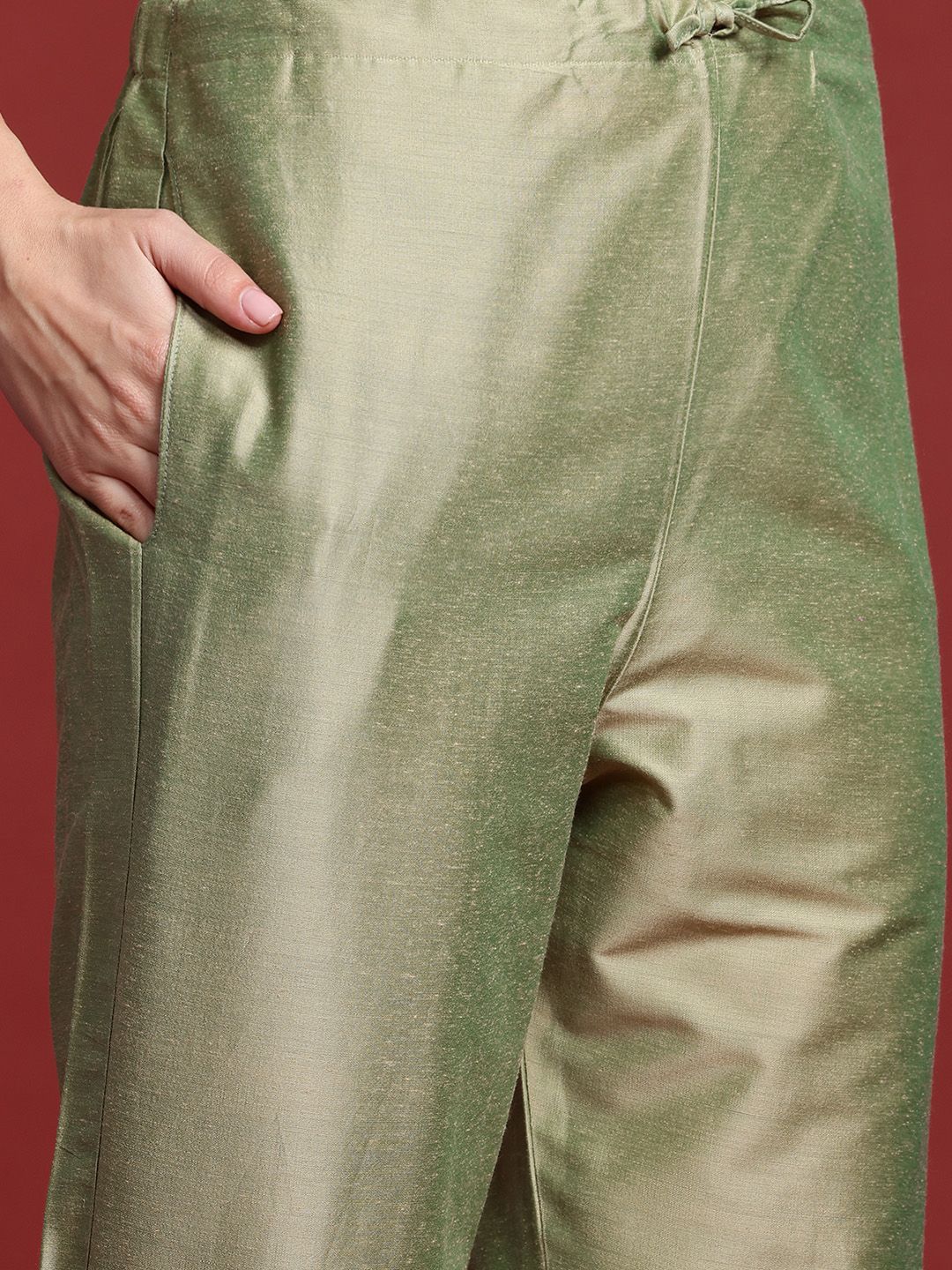 Floral Embroidered Thread Work Kurta with Trousers