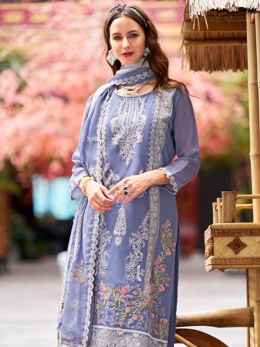 Floral Embroidered Round Neck Thread Work Straight Kurta With Trousers & Dupatta