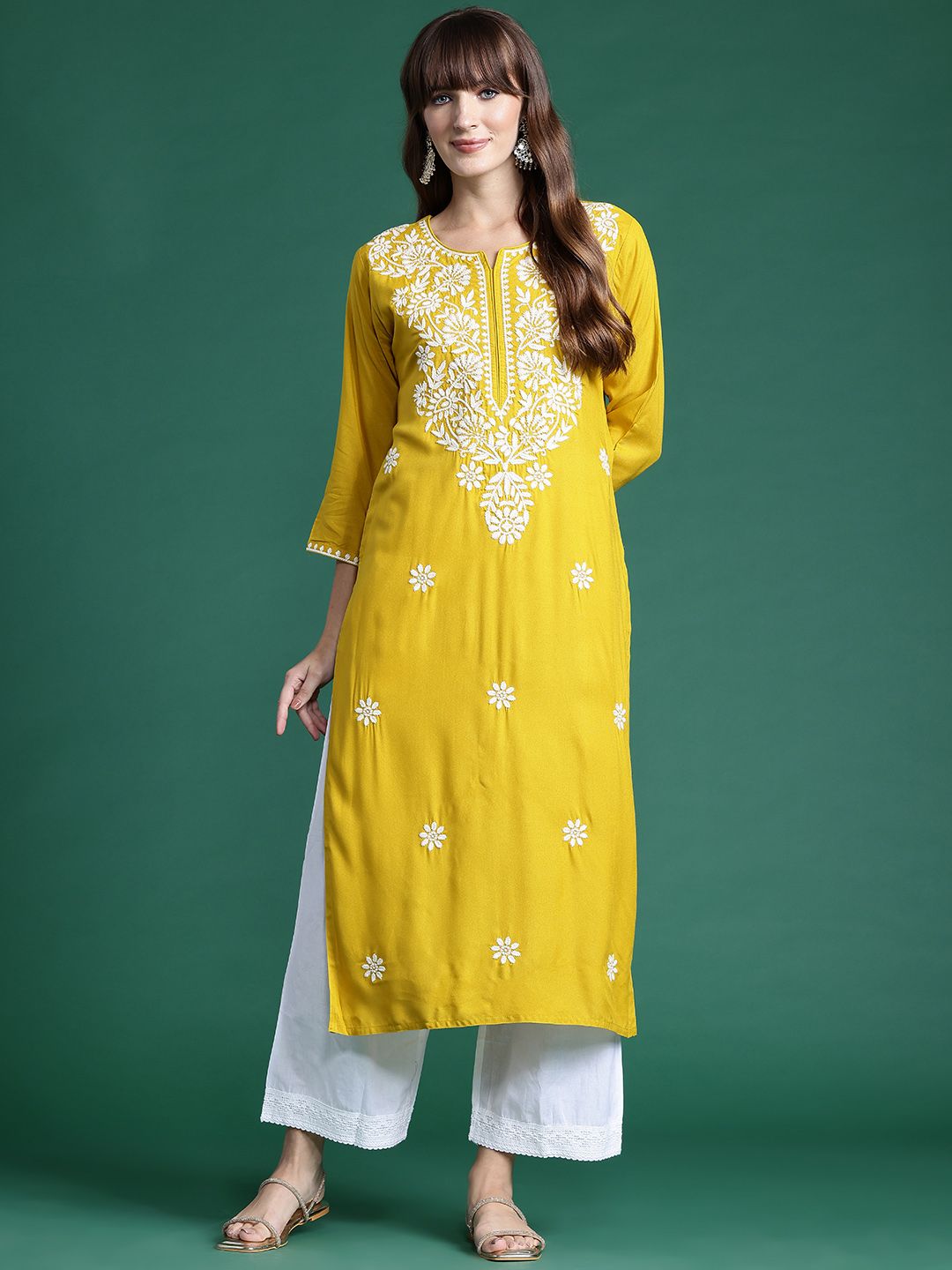 Dhiyona IE Floral Embroidered Thread Work Kurta