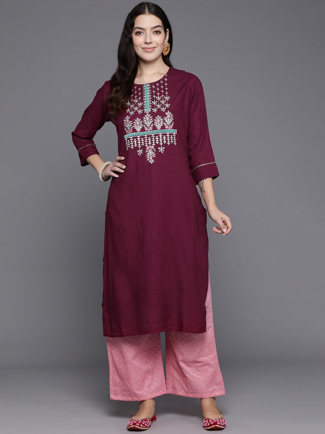 Dhiyona IE Women Floral Embroidered Gotta Patti Straight Kurta