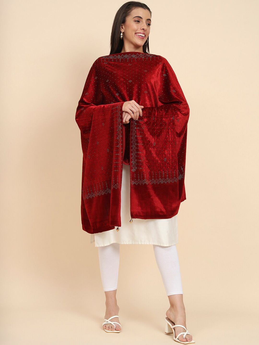 Dhiyona PA Embellished Velvet Shawl