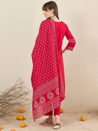 Dhiyona IE Ethnic Motifs Printed Pure Cotton V-Neck A-Line Kurta With Trousers & Dupatta