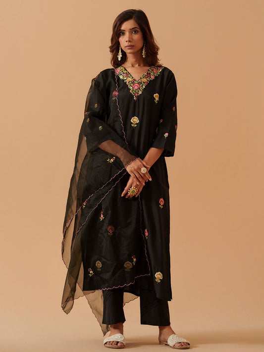 Dhiyona PD Women Floral Embroidered V-Neck Straight Kurta With Trousers & Dupatta
