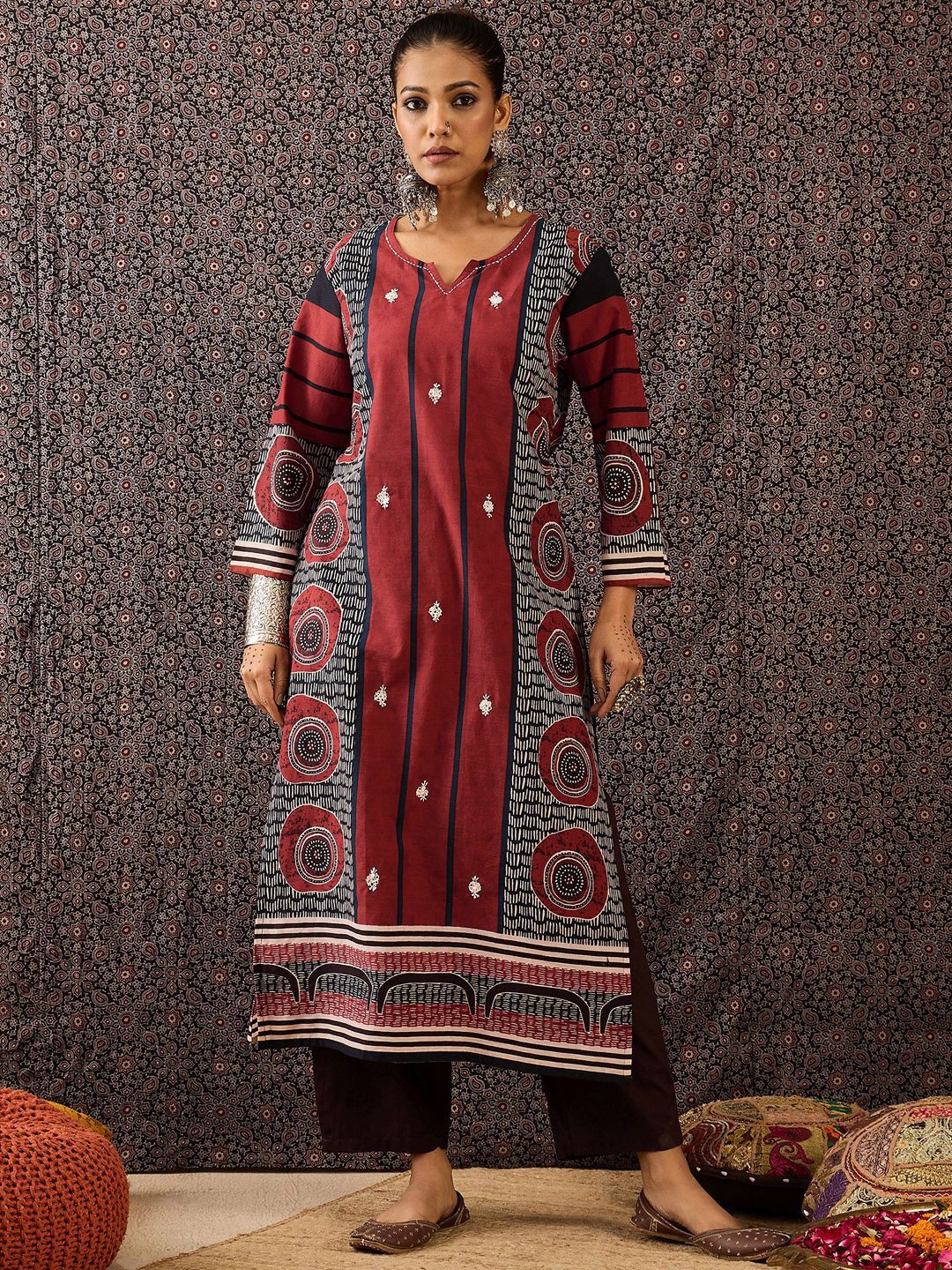Dhiyona IE Women Printed Regular Thread Work Pure Cotton Kurta with Trousers & With Dupatta