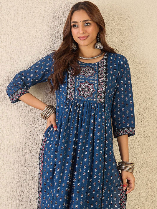 Dhiyona IE Women Ethnic Motifs Printed Panelled Pure Cotton Kurta with Trousers