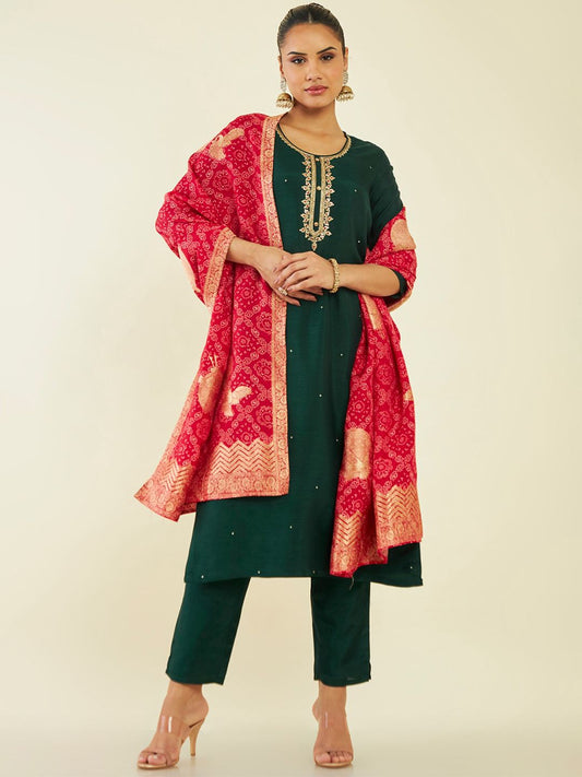 Dhiyona SO Women's Floral Embroidered Zari Kurta with Trousers & Dupatta