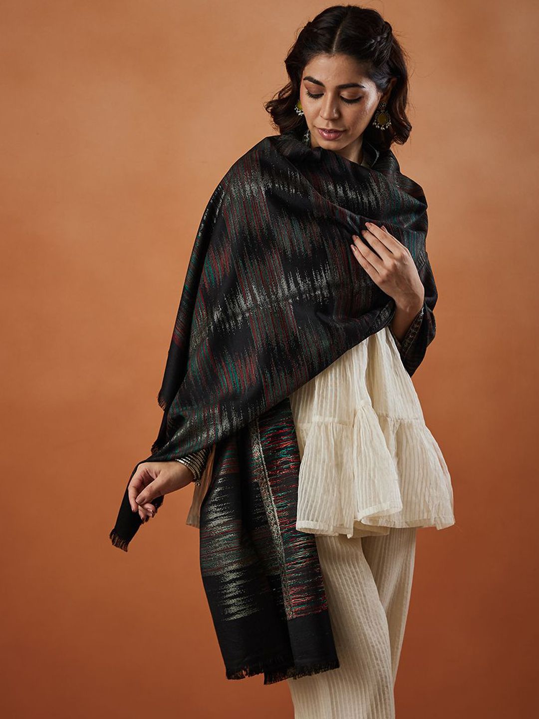Dhiyona PA Rukhsaar Kaani Abstract Woven Design Shawl