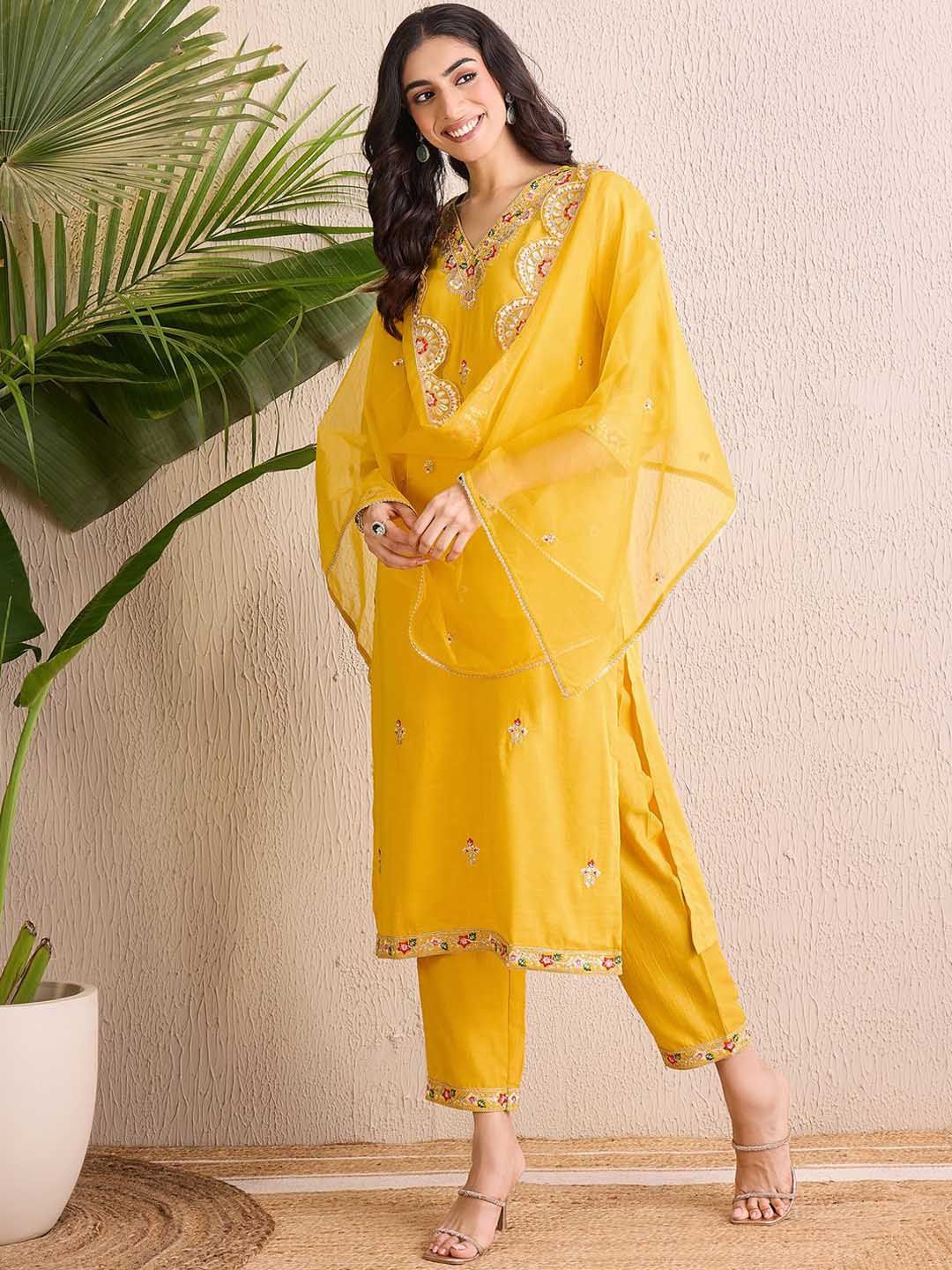 Women Ethnic Motifs Embroidered Regular Kurta with Trousers & With Dupatta