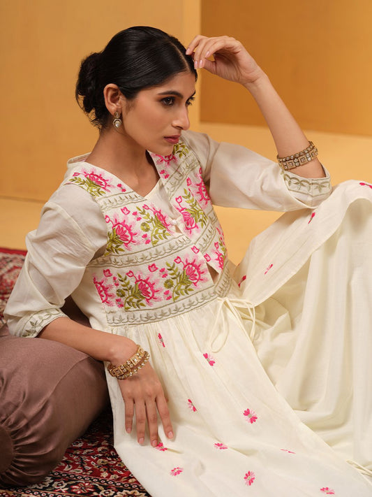 Dhiyona IS Women's Women Floral Embroidered Regular Thread Work Pure Cotton Kurta With Trousers
