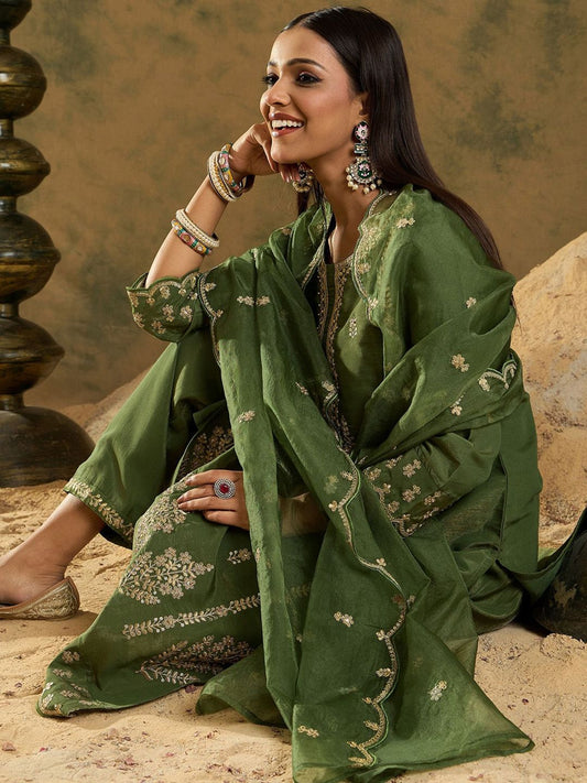 Dhiyona IE Women Ethnic Motifs Embroidered Regular Gotta Patti Kurta with Trousers & With Dupatta