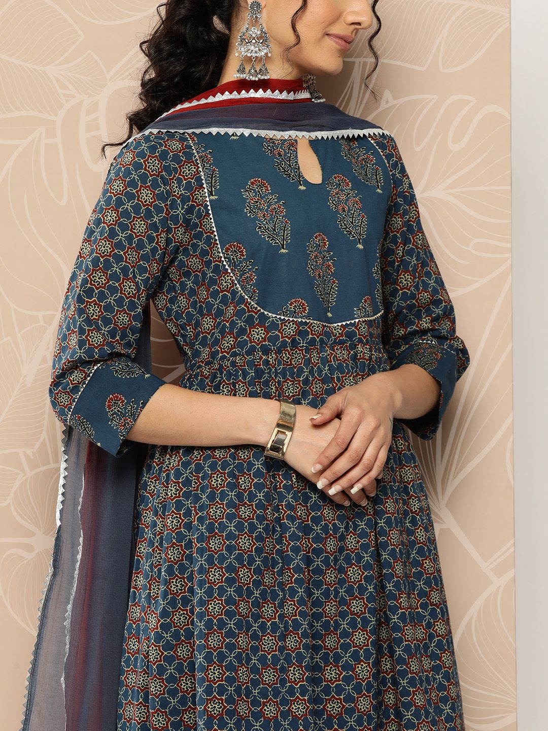 Dhiyona VA Women'sFloral Printed Empire Pure Cotton Kurta With Trousers & Dupatta
