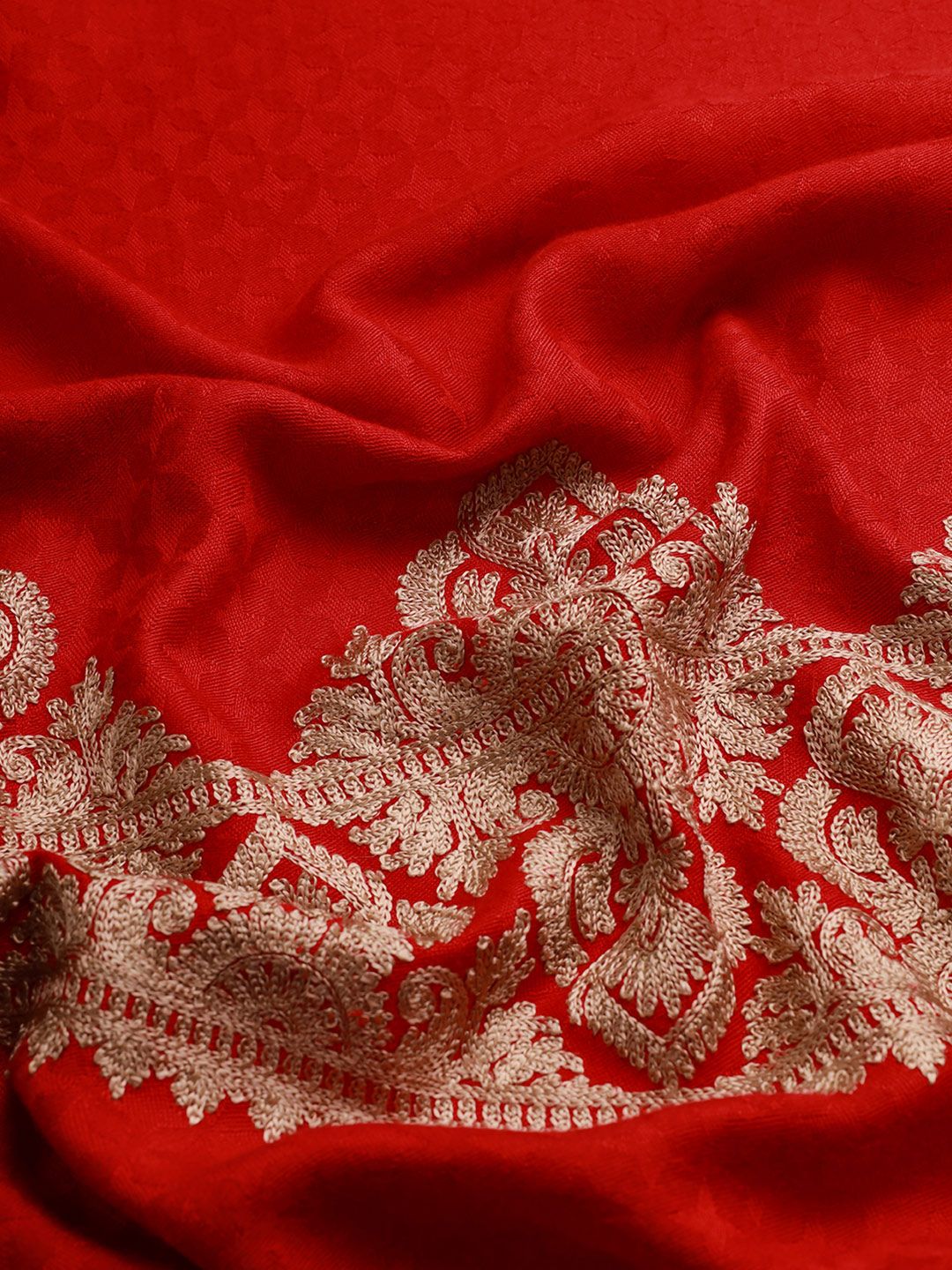 Dhiyona PA Women Red Embroidered Shawl