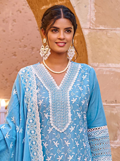 Women Floral Embroidered Thread Work Pure Cotton Kurta with Trousers & Dupatta