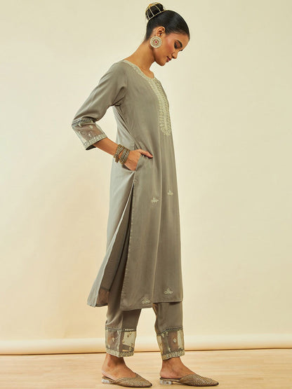 Dhiyona SO Women's Brown Ethnic Motifs Embroidered Regular Sequinned Kurta With Trousers