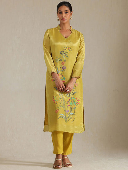 Dhiyona SO Women's Floral Printed Thread Work Mandarin Collar Straight Kurta With Trousers & Dupatta