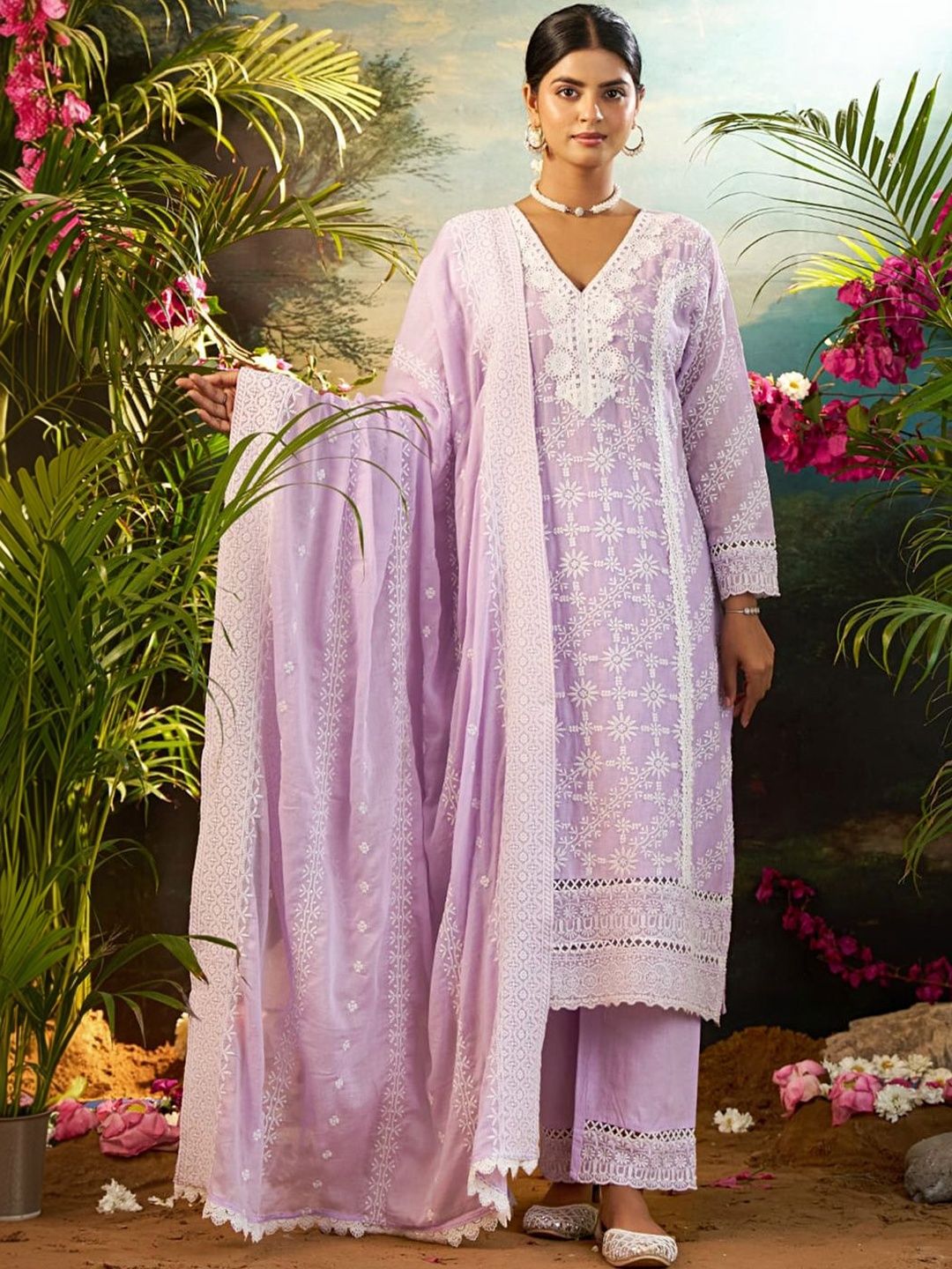 Women Ethnic Motifs Embroidered Regular Thread Work Pure Cotton Kurta with Trousers & With Dupatta