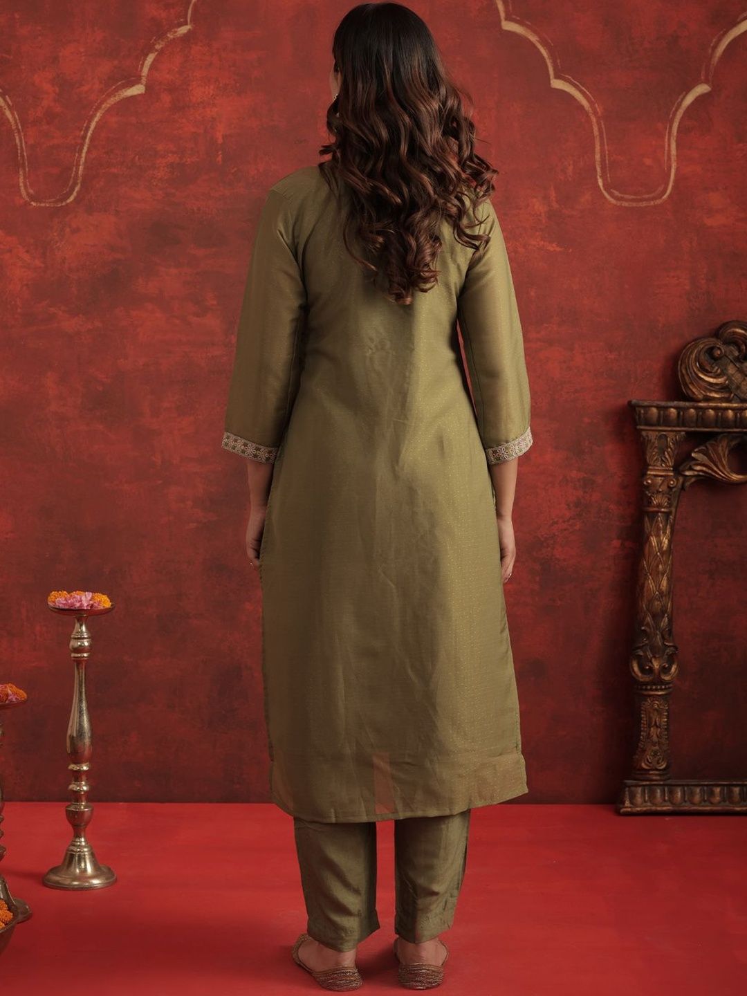 Women Ethnic Motifs Embroidered Kurta With Trousers & Dupatta Kurta Sets