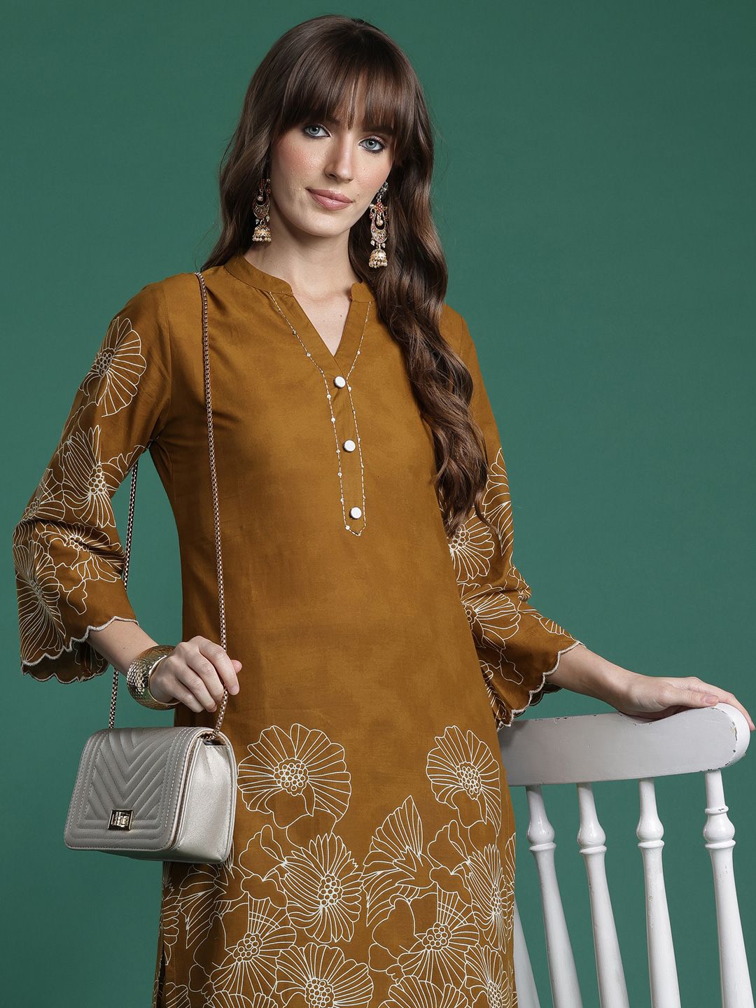 Dhiyona IE Floral Embroidered V-Neck Straight Sequinned Pure Cotton Kurta With Trouser