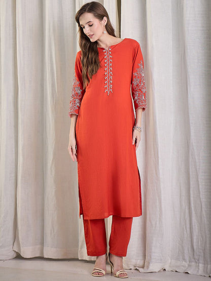 Women Ethnic Motifs Embroidered Cotton Kurta with Trousers