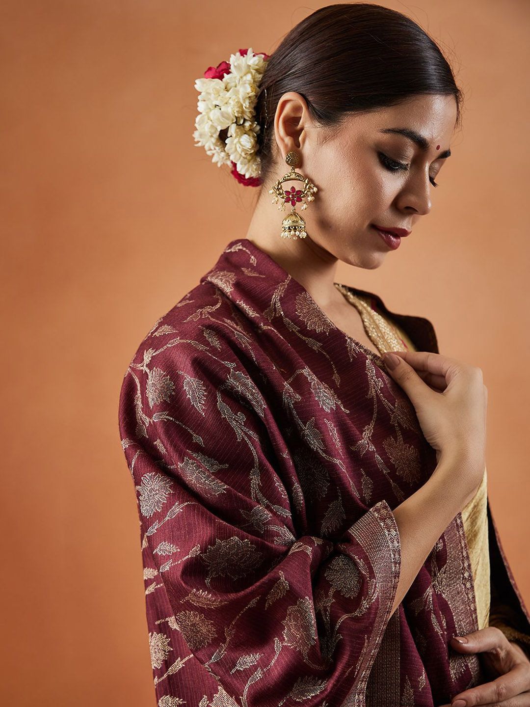 Dhiyona PA Chashm-E-Bahar Kaani Ethnic Motifs Woven Design Shawl