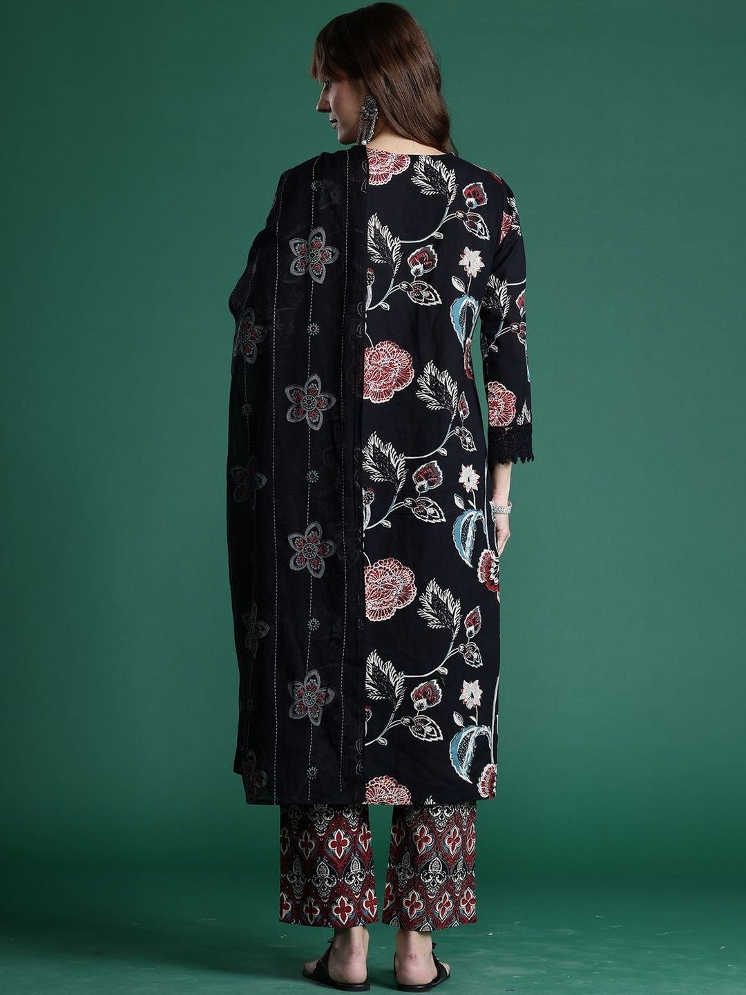 Women Floral Printed Regular Pure Cotton Kurta with Trousers & With Dupatta