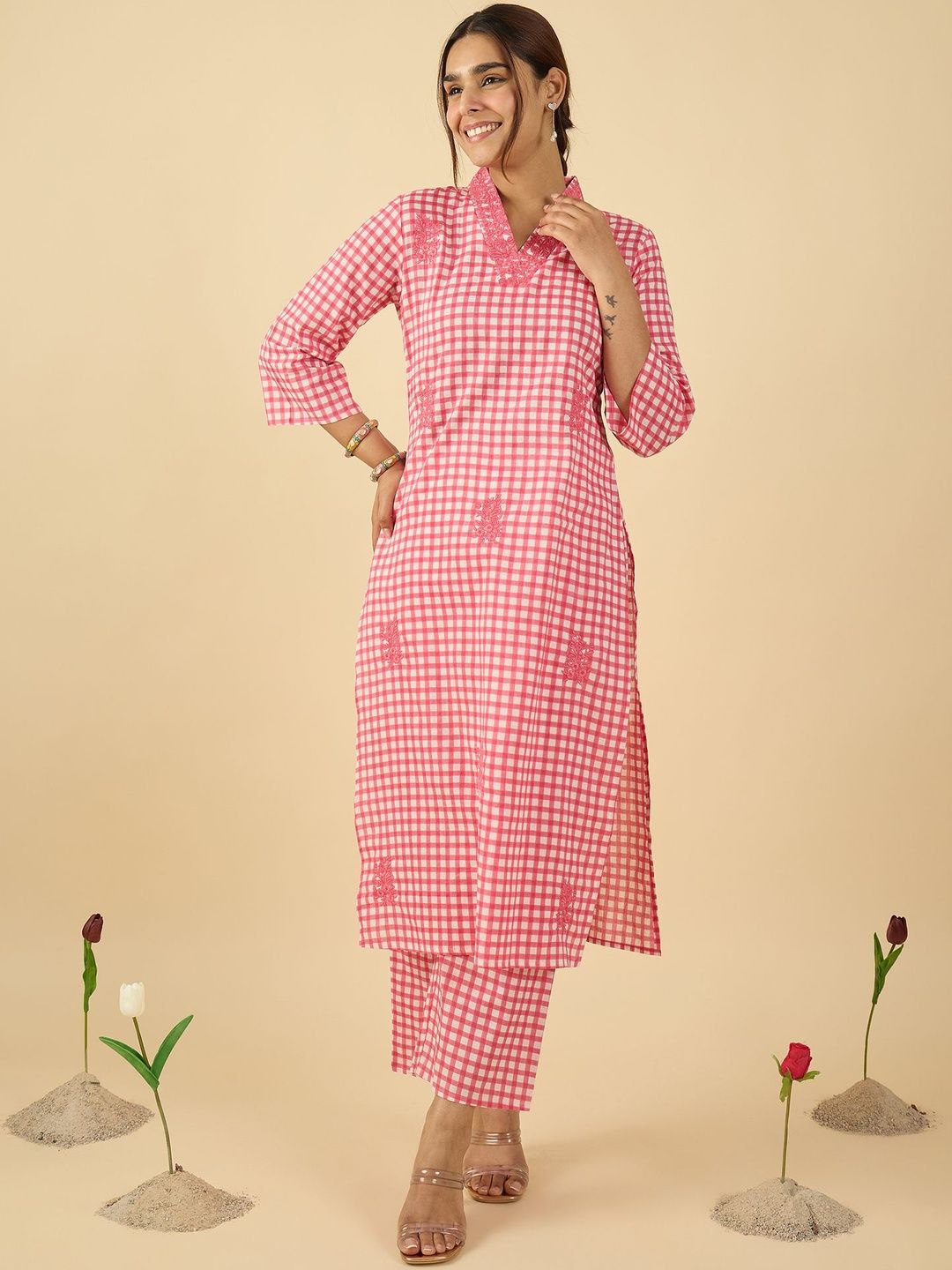 Dhiyona IE Women Checked Regular Thread Work Pure Cotton Kurta With Trousers