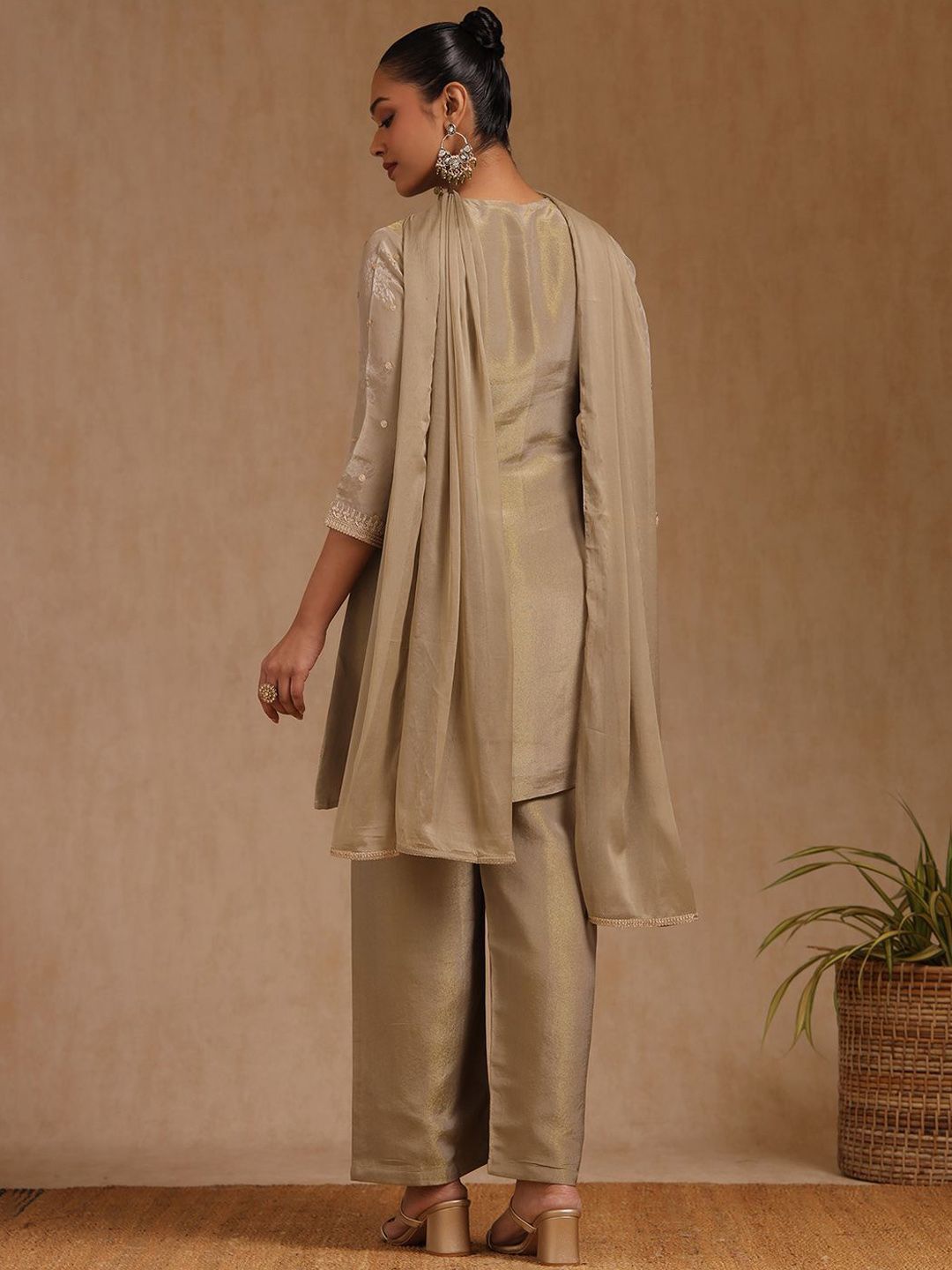 Dhiyona SO Women's Women Floral Woven Design Sequinned Detail A-Line Kurta with Palazzos & Dupatta