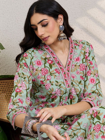 Women Floral Printed Regular Pure Cotton Kurta With Trousers